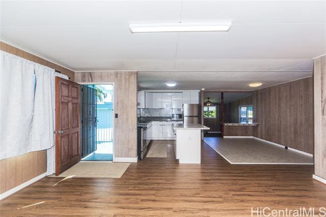 Building Photo - 1522 Maluawai St