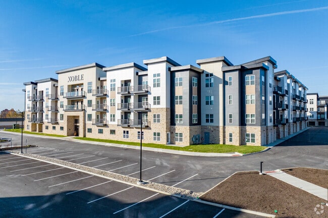 Building Photo - Noble