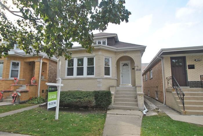 Primary Photo - 3112 N Neva Ave