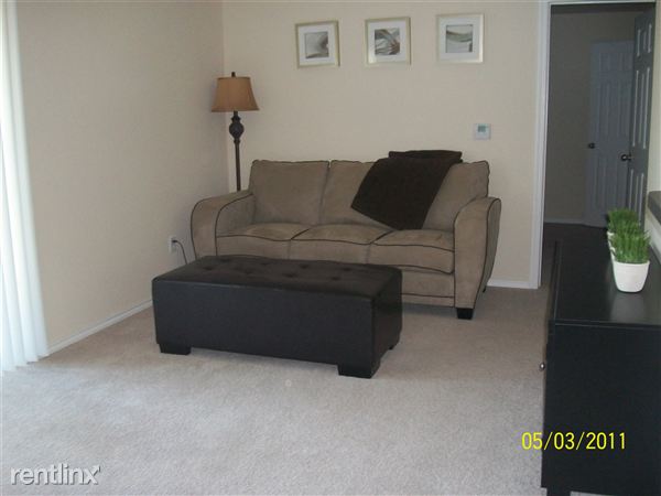 Primary Photo - 1019 Spring Ridge Cir
