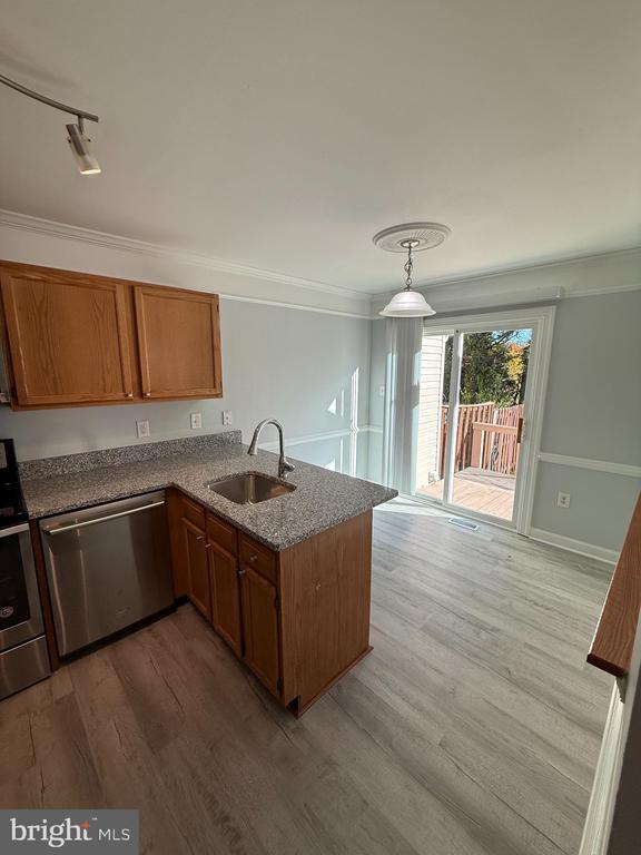 Foto del edificio - 105 Knollwood Ct