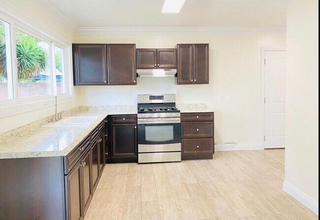 Building Photo - 12612 Chaparral Dr