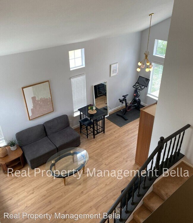 Building Photo - 4 br, 2.5 bath House - 43084 Corte Almonte