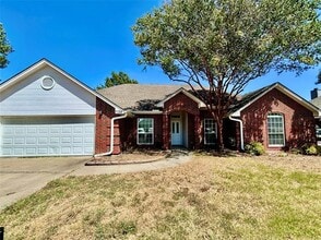 Building Photo - 7724 Sagebrush Ct N