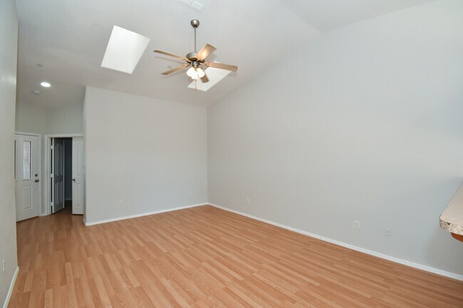 Foto del edificio - 9157 E 31st Ln