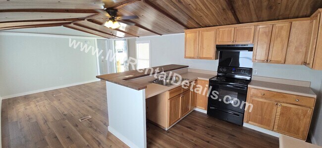 Foto del edificio - 49 Brookdale Rd