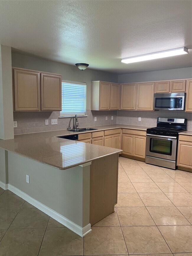 Foto del edificio - 6614 Providence View Ln