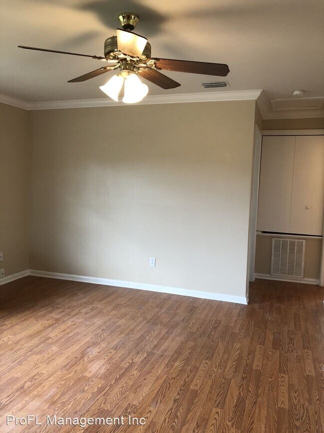 Building Photo - 2 br, 1 bath House - 815 Radcliff St