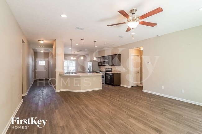 Building Photo - 1366 Sarahs Landing Dr