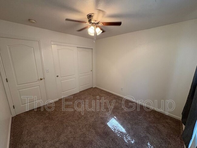 Building Photo - 2322 E Beech Ct