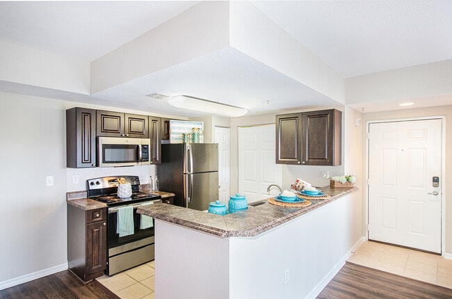 Interior Photo - MAA Lake Nona