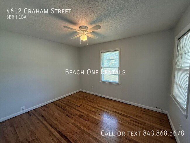 Foto del edificio - 4612 Graham St