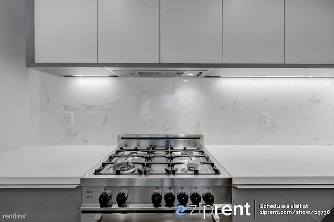 Building Photo - 2 br, 2.5 bath Condo - 2421 16th Street, S...