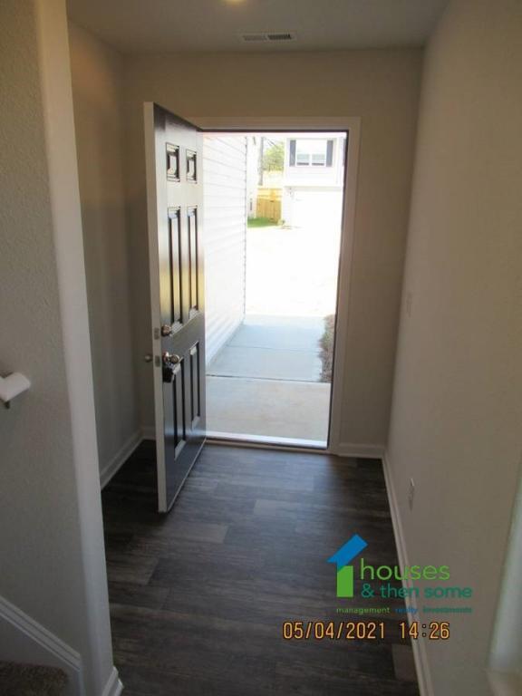 Foto del edificio - 2057 Southlea Drive