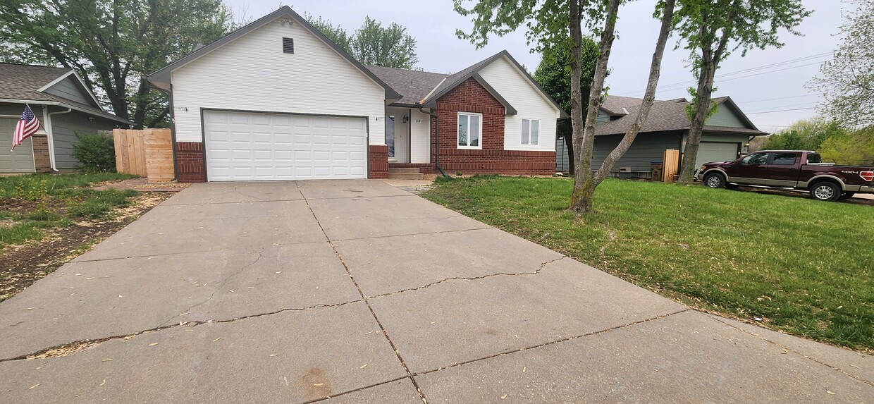 115 W Buckthorn Rd, Derby, KS 67037 House Rental in Derby, KS