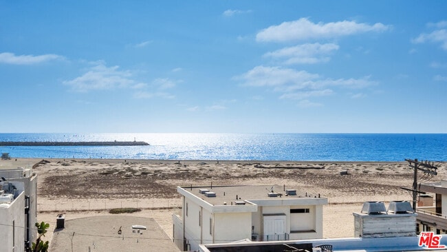 Foto del edificio - 24 Westwind St