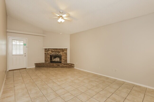 Building Photo - 8327 Argyle Corners Ct