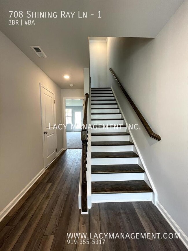 Building Photo - 708 Shining Ray Ln