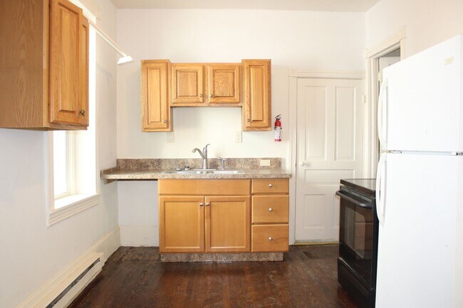 Foto del edificio - 118 W Main St, Windsor, PA 17366