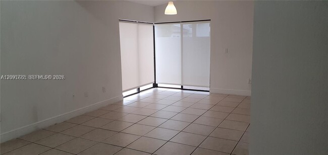 Foto del edificio - 6702 SW 152nd Pl