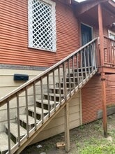 Building Photo - 256 E 75th St