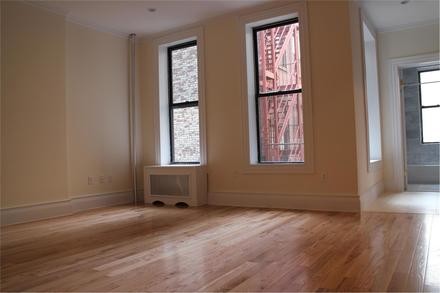 Primary Photo - Large 1 bed and 1.5 bath