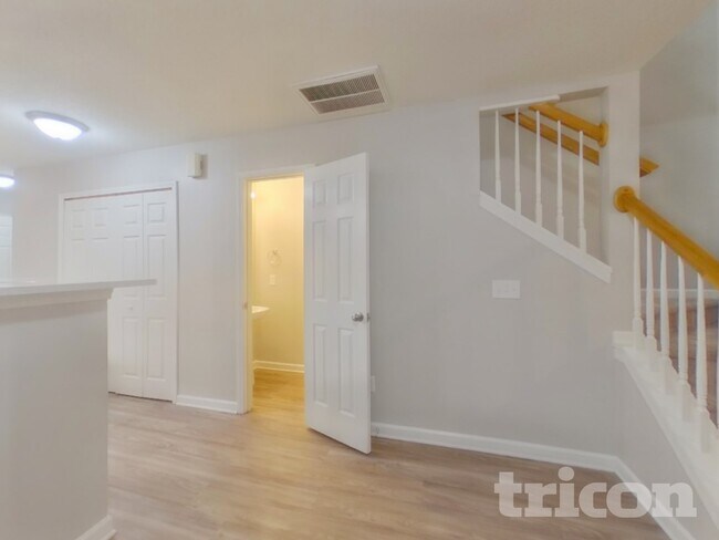 Foto del edificio - 12138 Goff House Ct