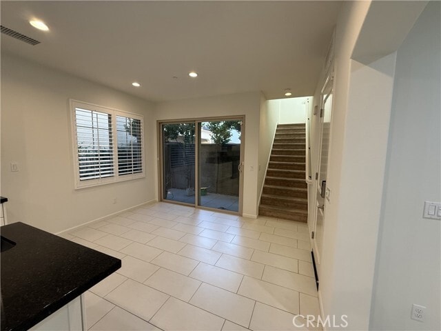 Building Photo - 62 Strawberry Grove