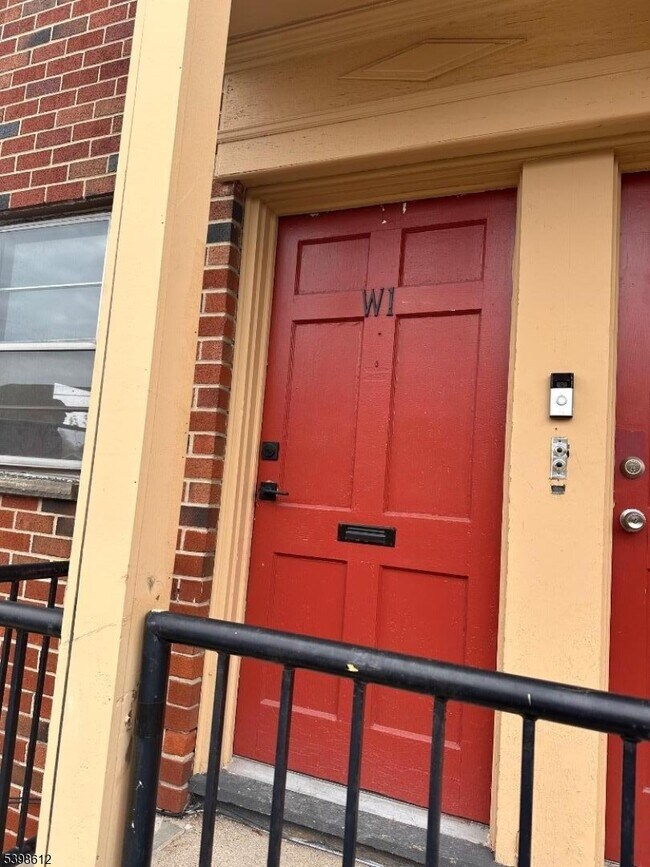 Foto del edificio - 916 Stuyvesant Ave.