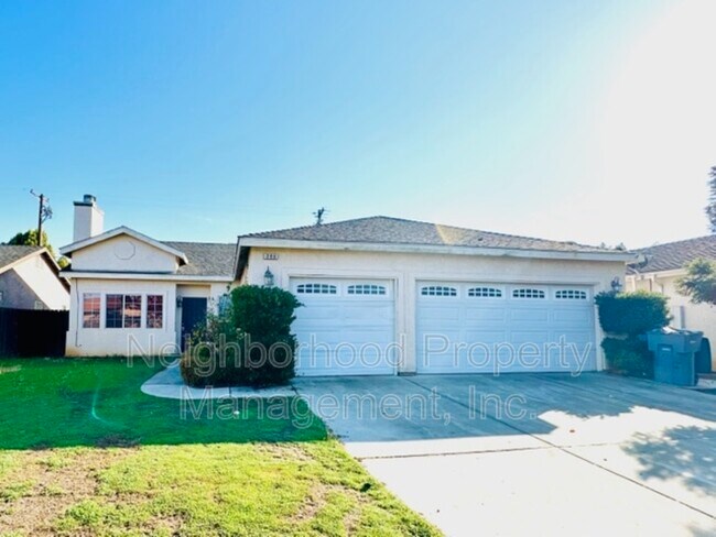 Building Photo - 296 N Shelly Ave