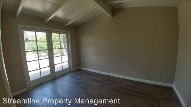 Foto del edificio - 1611 E 6th St