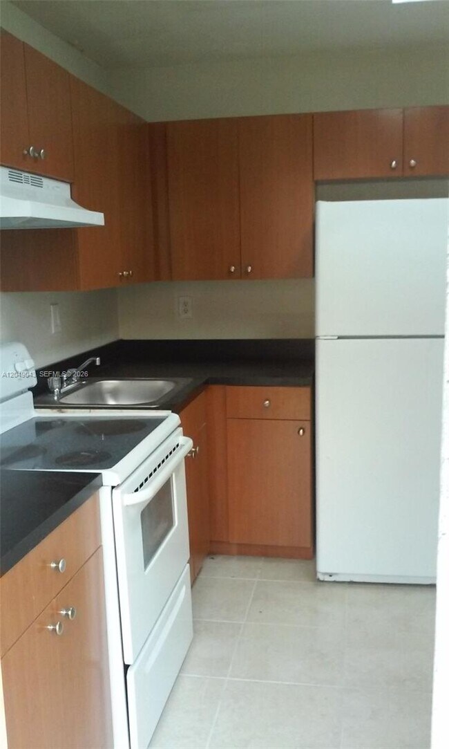 Foto del edificio - 13215 NE 6th Ave