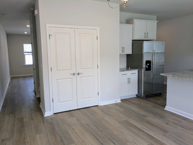 Building Photo - 1414 Chrysalis Pl
