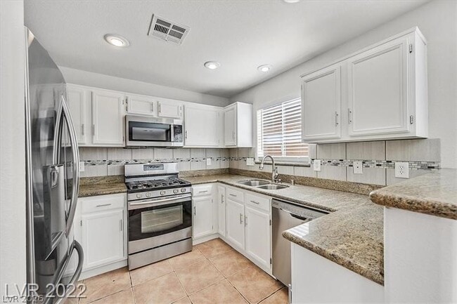 Building Photo - 3221 Fico Ave