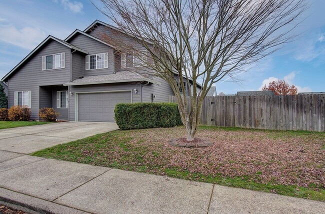 Photo - Moore 12918 &amp; 5000 Apartment