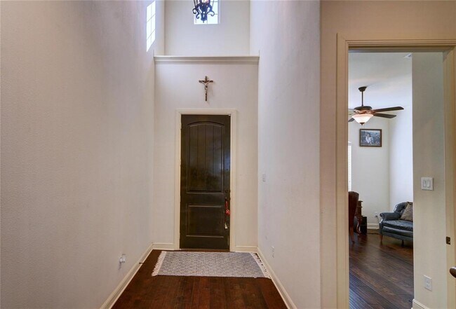 Foto del edificio - 1821 Park Highland Way