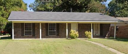 Building Photo - 9781 Monticello Dr