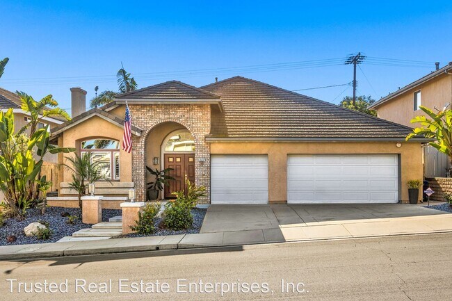 Foto del edificio - 3 br, 2 bath House - 389 San Francisco Avenue
