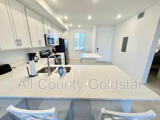 Foto del edificio - 17665 Opal Sand Dr