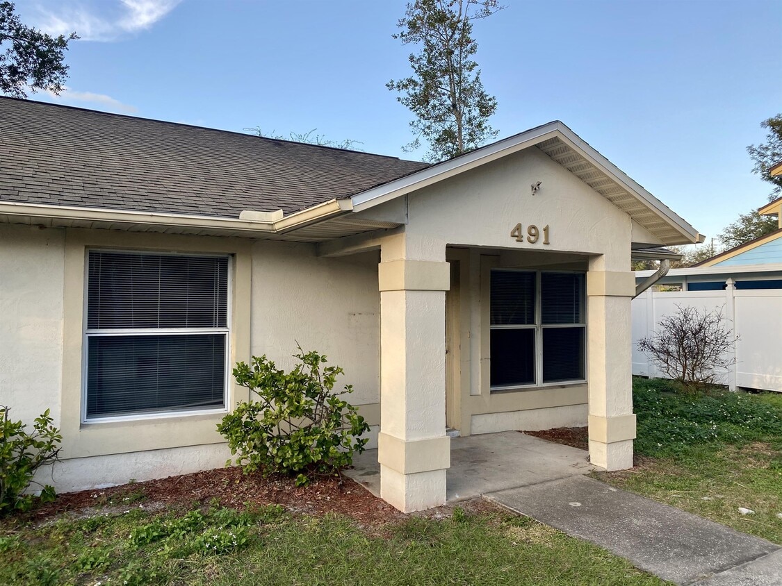 Foto principal - 491 10th St