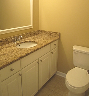 Standard 1 Bedroom Flat - Bathroom - Bloomingdale Terrace