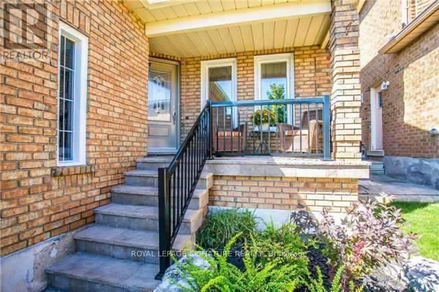 Photo du bâtiment - 6517 Warbler Ln