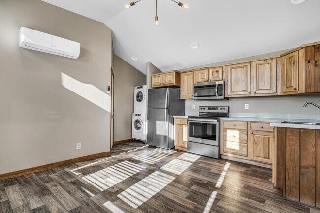 Building Photo - 452 Co Rd 205