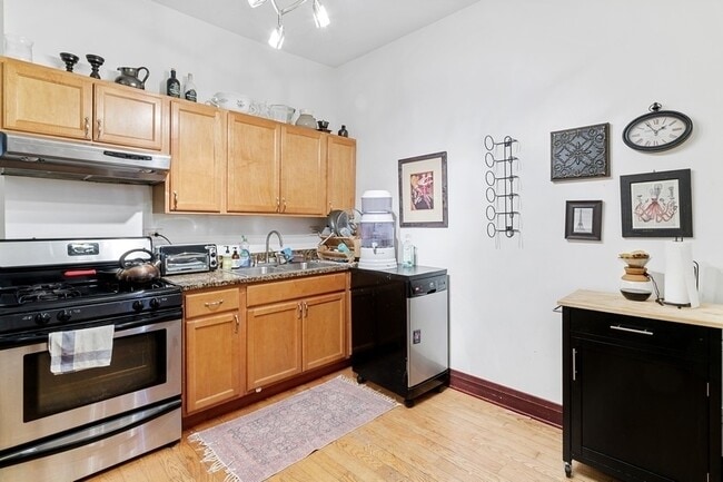 cocina - 1818 N Albany Ave