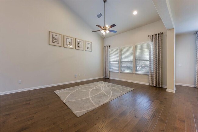 Foto del edificio - 9301 Lost Bridge Ln