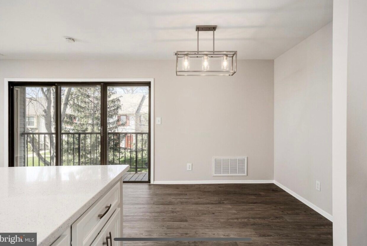 dinning area - 202 Wyndham Plz