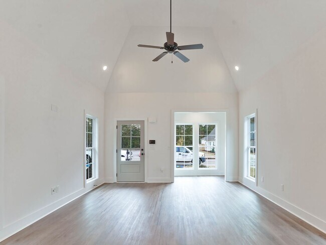 Photo - Fox Run Village Duette with Amenities House