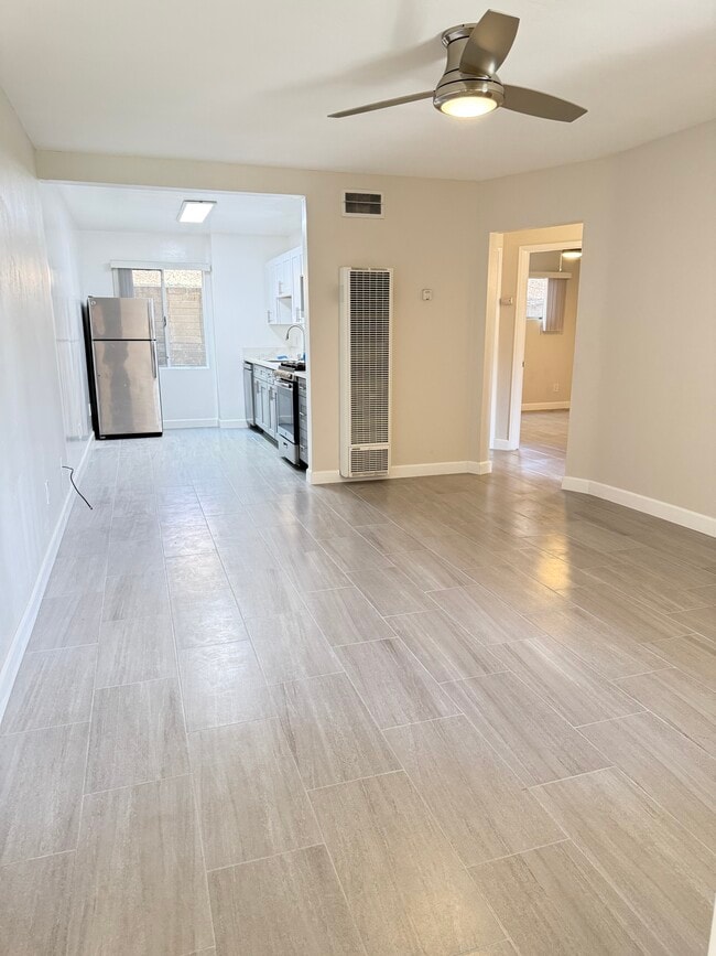 Building Photo - Golden Grove Manor