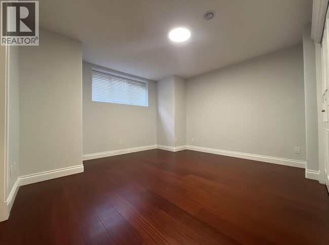 Building Photo - 6925 Angus Dr