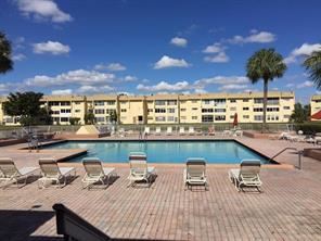 Foto del edificio - 1 br, 1 bath Condo - Sunrise Lakes